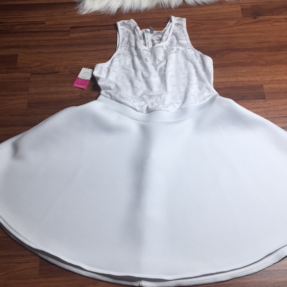 SOLD LOCAL -  NWT Lace Top A-Line Dress - Picture 3 of 8